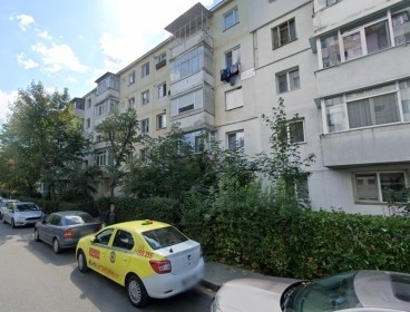 Viva Imobiliare - Apartament 2 camere etaj intermediar Alexandru cel Bun