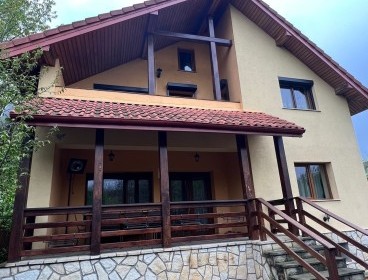 Viva Imobiliare - Casa de vanzare Bucium - Barnova 1000 mp teren