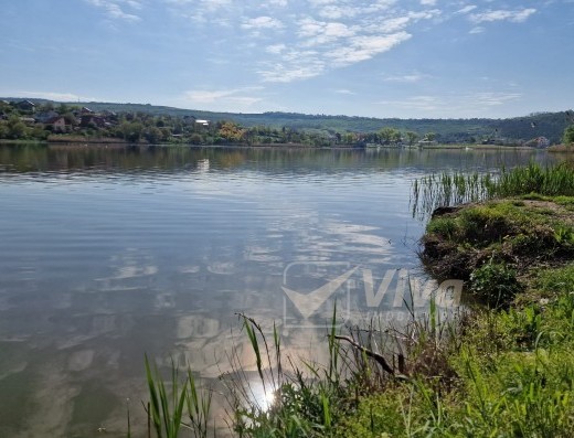 Viva Imobiliare - Lac Dorobanț, 950 mp teren, deschidere direct la lac