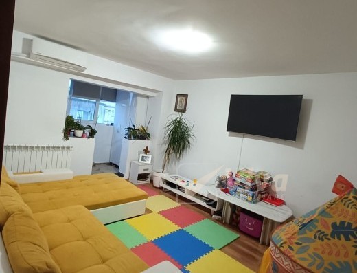 Viva Imobiliare - Apartament 2 camere decomandat - Baza 3