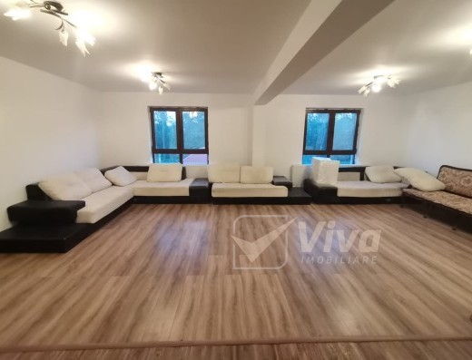 Viva Imobiliare - 4 camere, living apartament la casa Valea Adanca
