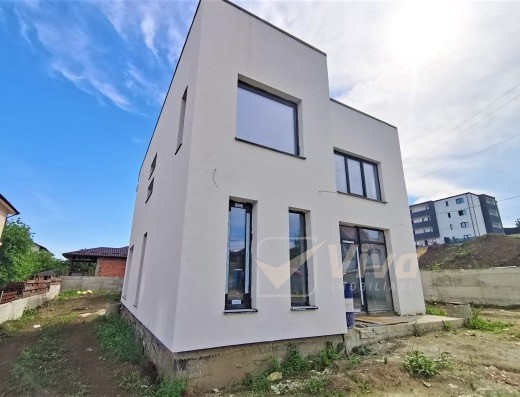 Viva Imobiliare - VIDEO Visani-Bucium vila moderna, 5 camere, 500 mp teren